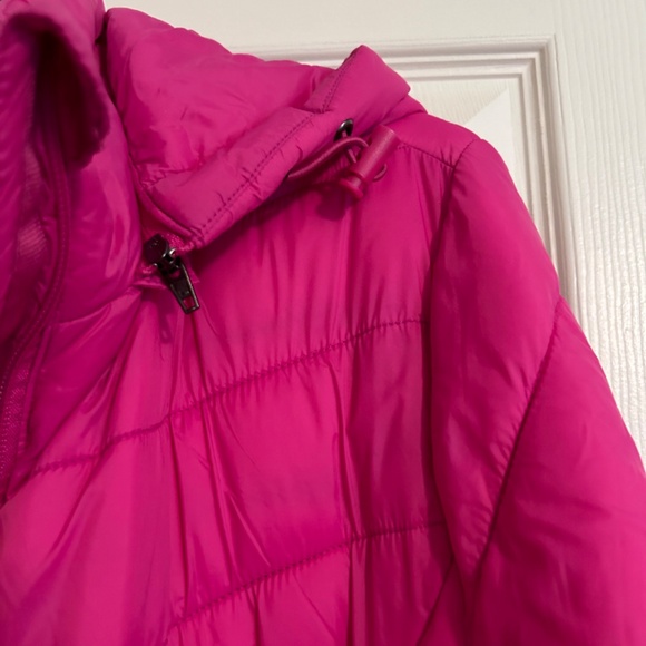 Pink puffer jacket - Picture 3 of 6